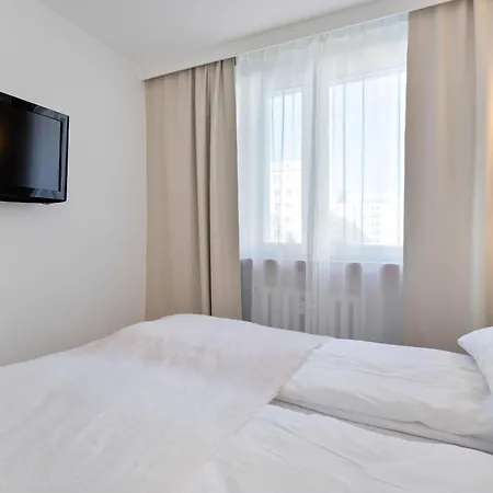 Jasny Dla 6 Osob W Gdyni, 2 Sypialnie I Balkon By Renters アパート グディニャ