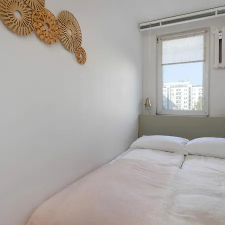 Jasny Dla 6 Osob W Gdyni, 2 Sypialnie I Balkon By Renters *