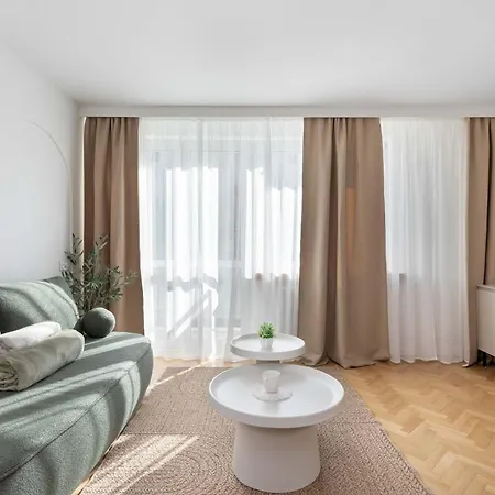 アパート Jasny Dla 6 Osob W Gdyni, 2 Sypialnie I Balkon By Renters