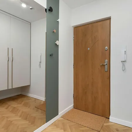 Style & Sea With Balcony In By Renters Apartmán Gdyně