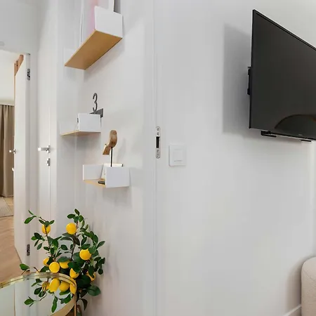 Jasny Dla 6 Osob W Gdyni, 2 Sypialnie I Balkon By Renters *