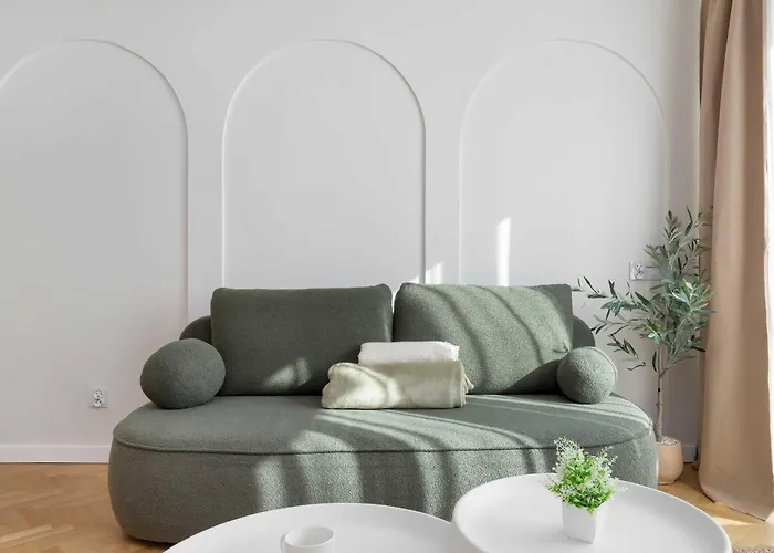 Jasny Dla 6 Osob W Gdyni, 2 Sypialnie I Balkon By Renters * 格丁尼亚