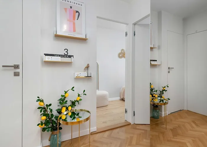 Jasny Dla 6 Osob W Gdyni, 2 Sypialnie I Balkon By Renters 格丁尼亚