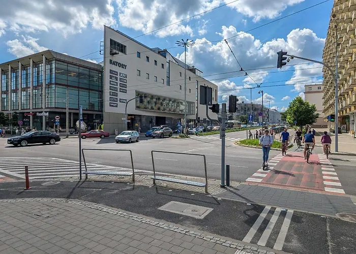 Jasny Dla 6 Osob W Gdyni, 2 Sypialnie I Balkon By Renters * 格丁尼亚